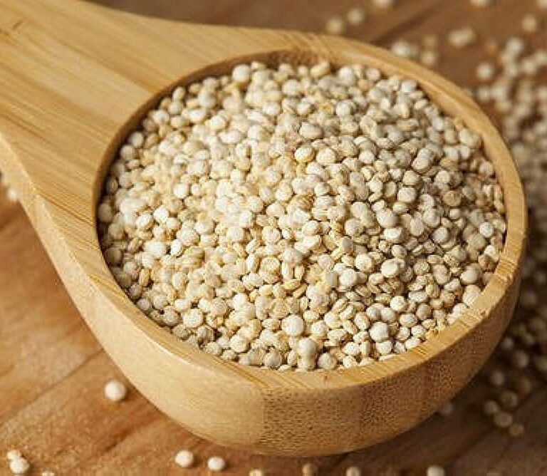 Graines de quinoa blanc